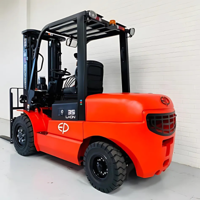XE NÂNG ĐIỆN NGỒI LÁI 3/3.5 TẤN EFL302/352