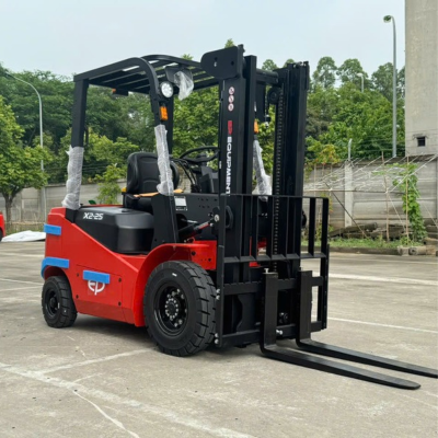 XE NÂNG ĐIỆN 2.5 TẤN EFX2-251