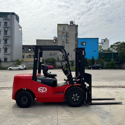 XE NÂNG DẦU 3 TẤN CPCD30H3