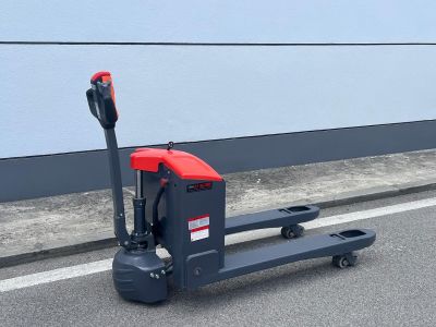 Xe nâng tay điện 3 tấn CBD30-C
