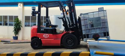 Xe nâng EP 2 tấn CPCD20T3